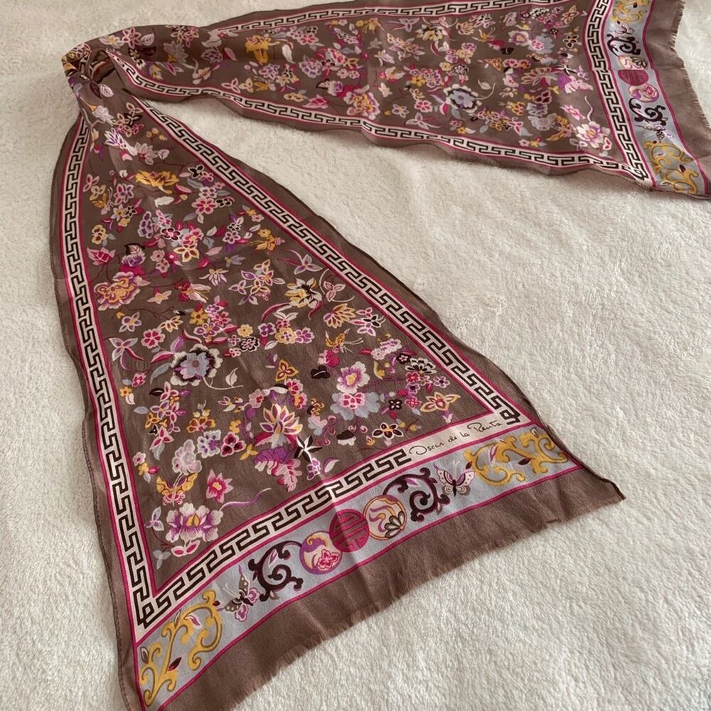 OSCAR DE LA RENTA/ Brown Magenta Gold Floral Royal Patterned Silk Floral Scarf